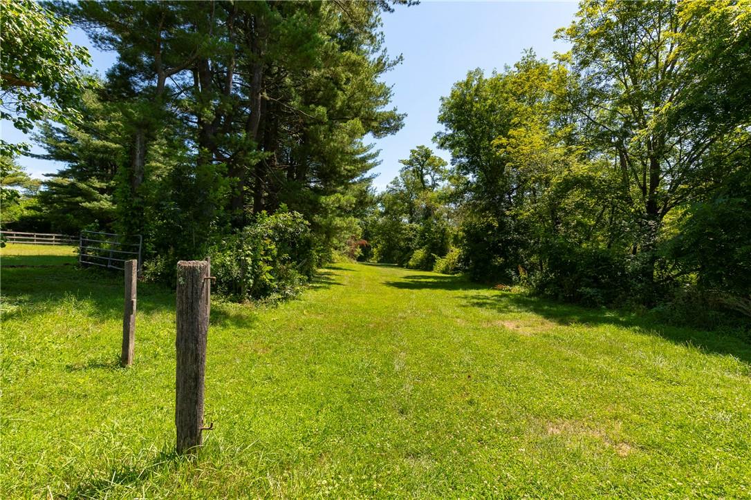 #19 photo, 4 Browning Road, Hyde Park , NY 12538