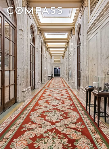 #10 photo, 1 Central Park S, マンハッタン Central Park South , NY 10019