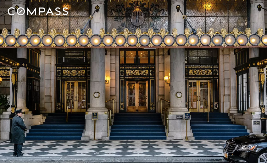 #12 photo, 1 Central Park S, マンハッタン Central Park South , NY 10019