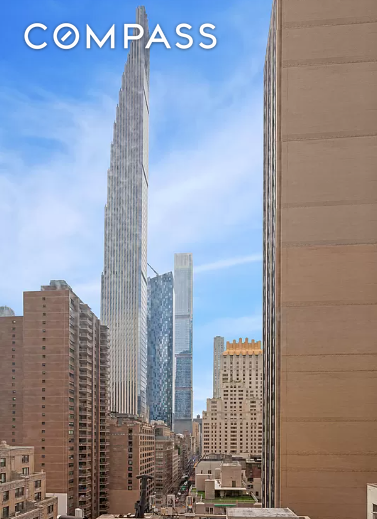 #5 photo, 1 Central Park S, マンハッタン Central Park South , NY 10019