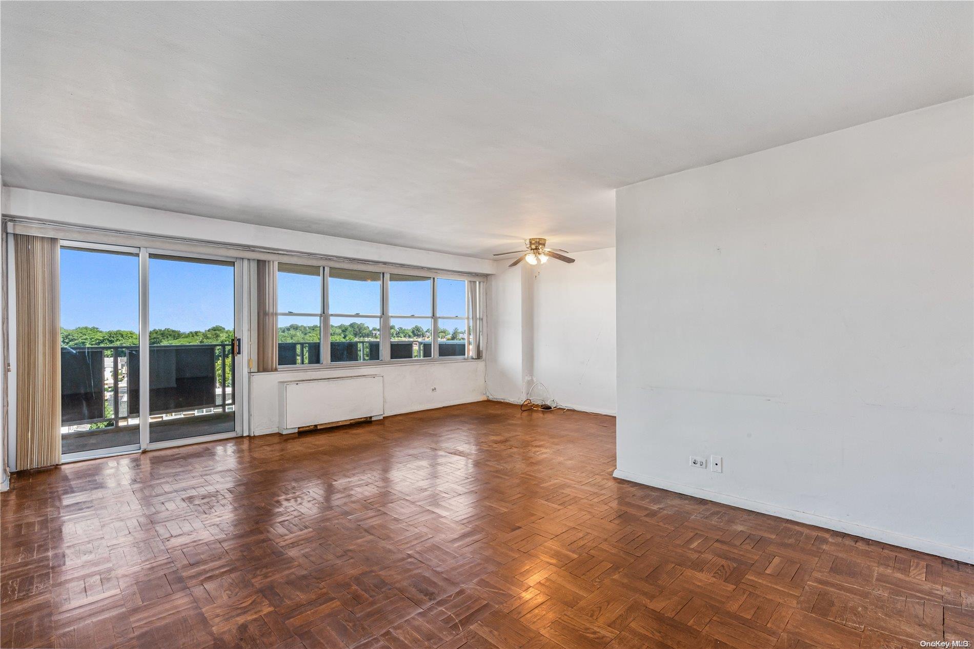 #7 photo, 17-85 215th Street, クイーンズ区 Bayside , NY 11360