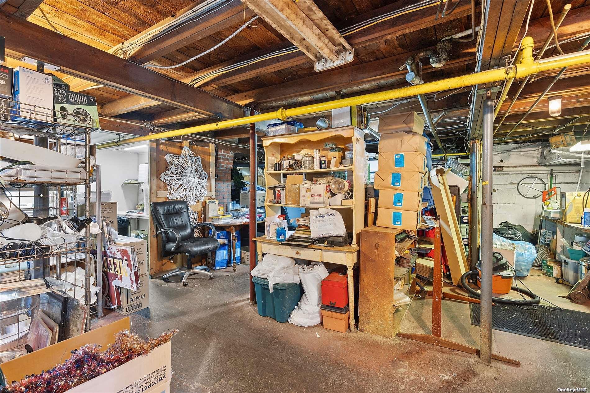 #18 photo, 218 Main Road Rt-25, Aquebogue , NY 11901