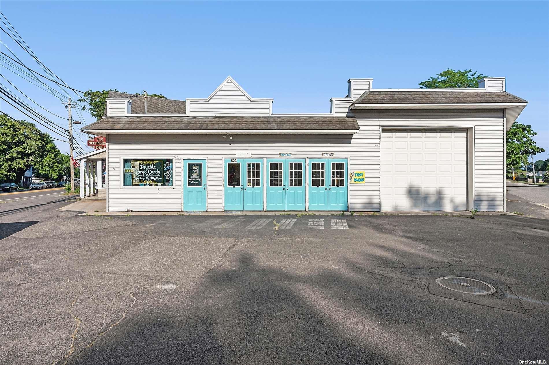 #19 photo, 218 Main Road Rt-25, Aquebogue , NY 11901