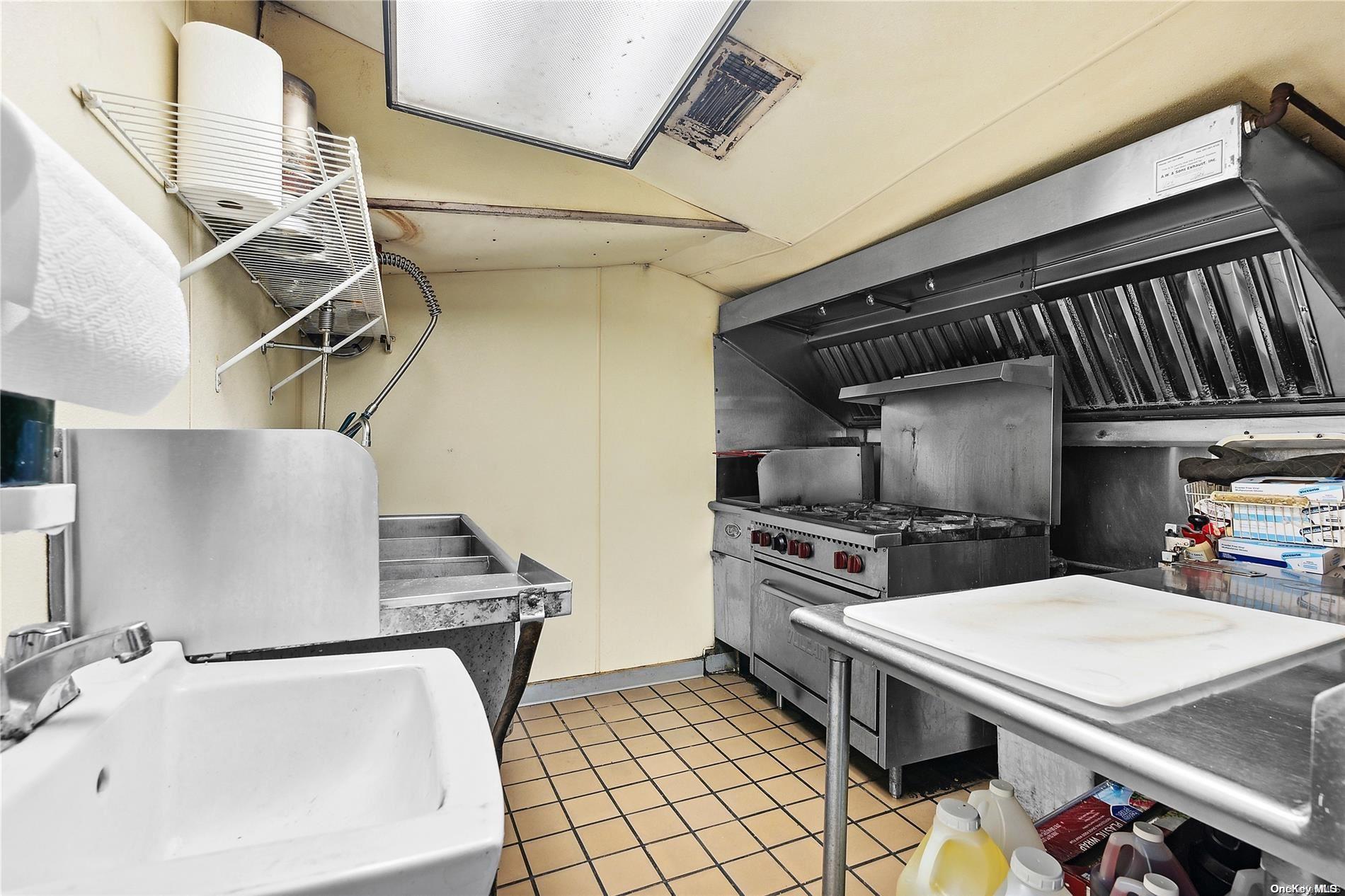 #20 photo, 218 Main Road Rt-25, Aquebogue , NY 11901