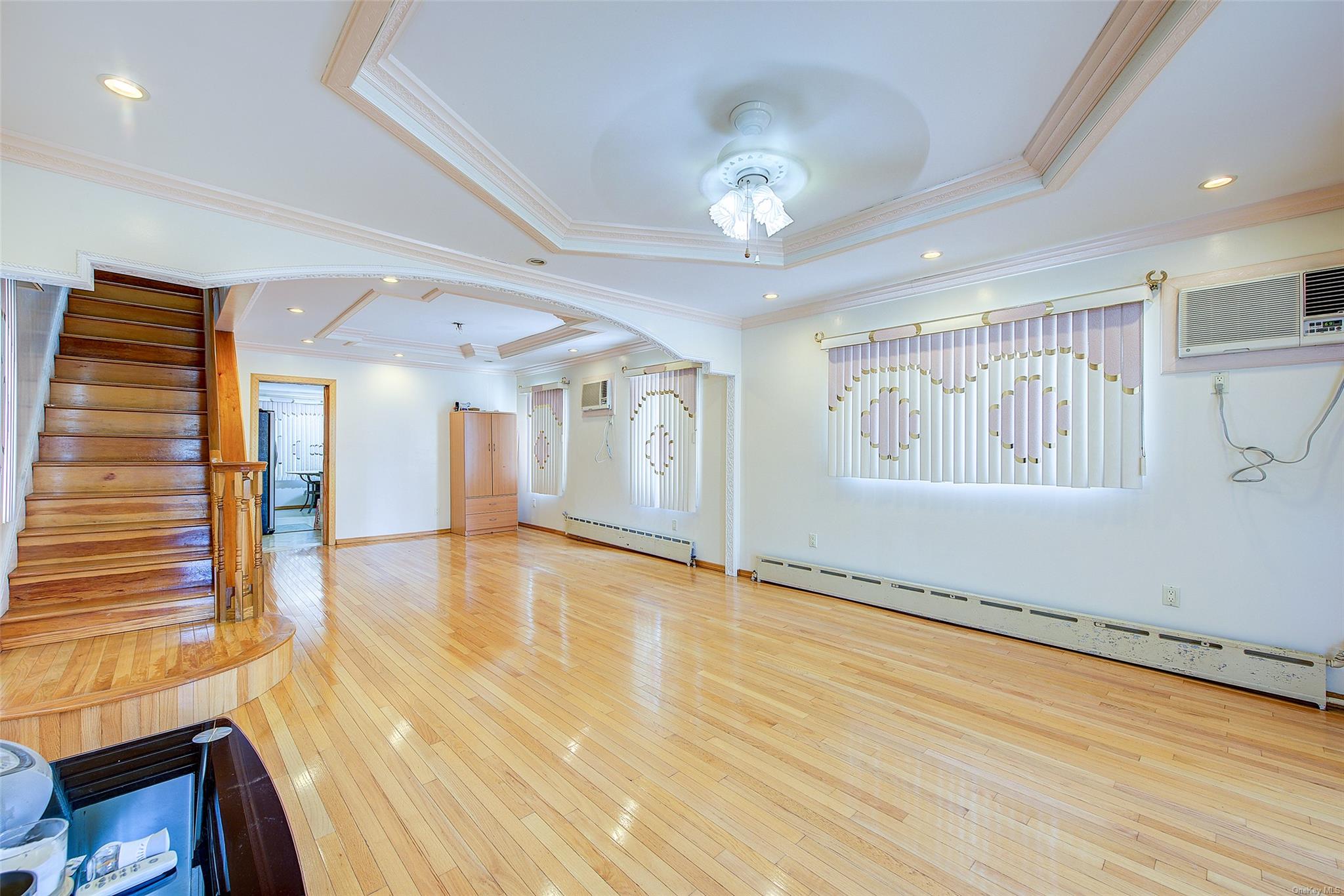 #11 photo, 88-27 196th Street, クイーンズ区 Hollis , NY 11423