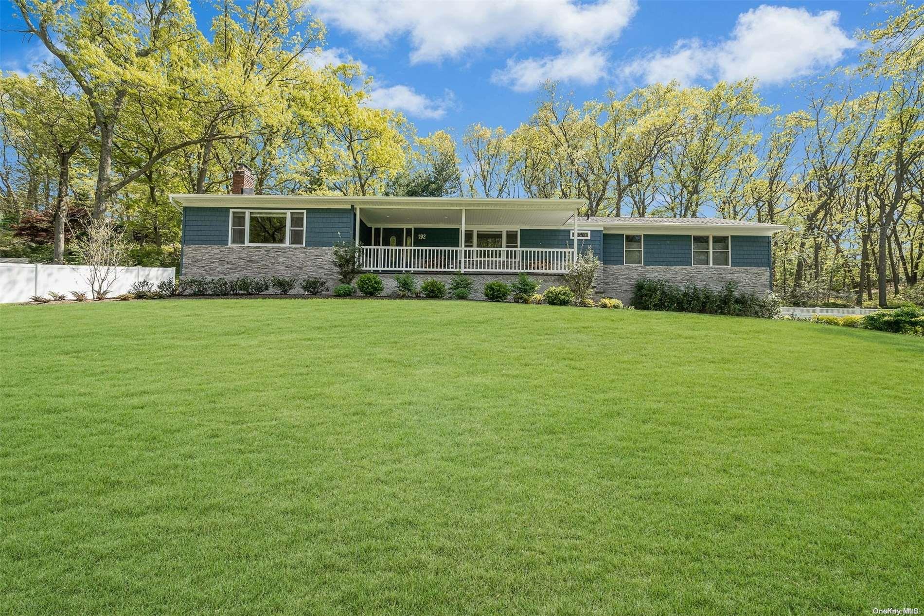 #1 photo, 192 Lower Sheep Pasture Rd Road, サフォーク郡 East Setauket , NY 11733