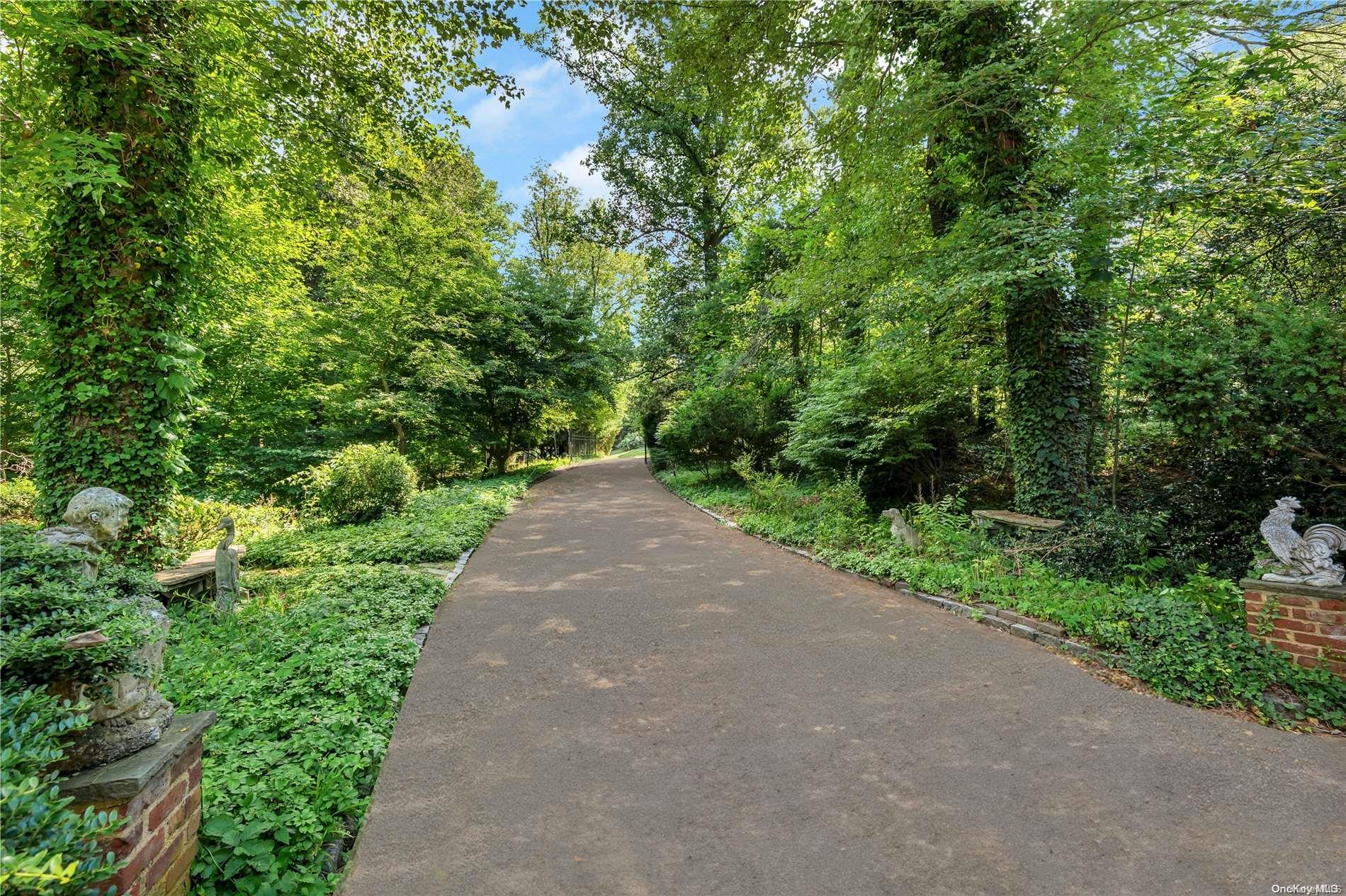 #3 photo, 30 Cove Woods Road, ナッソー郡 Oyster Bay Cove , NY 11771