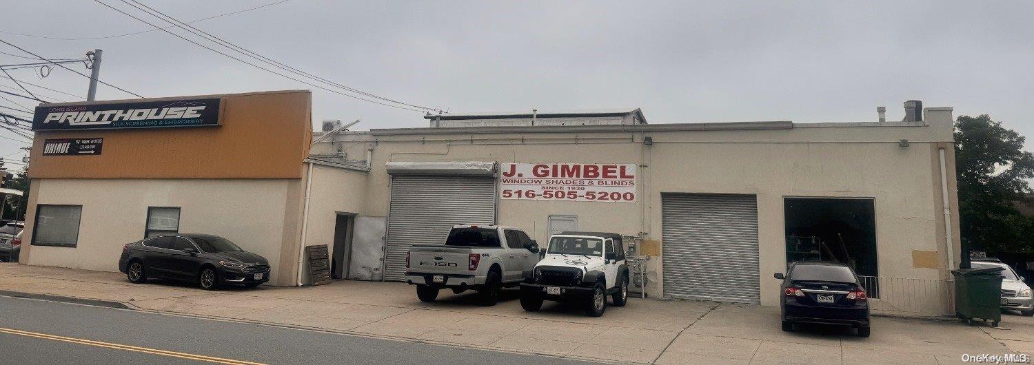 #3 photo, 275 Hempstead Tpke, ナッソー郡 West Hempstead , NY 11552