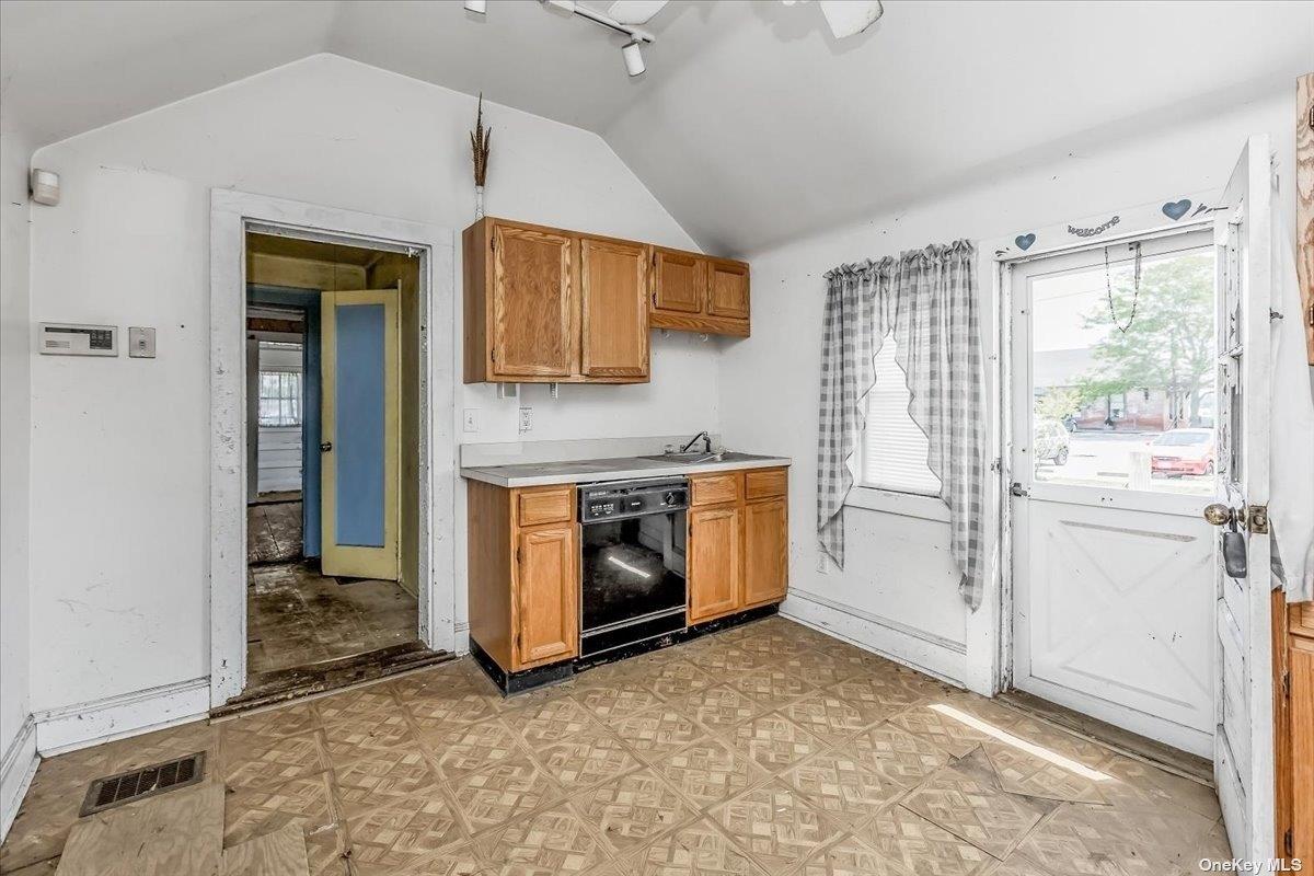 #8 photo, 103 3rd Street, サフォーク郡 Greenport , NY 11944