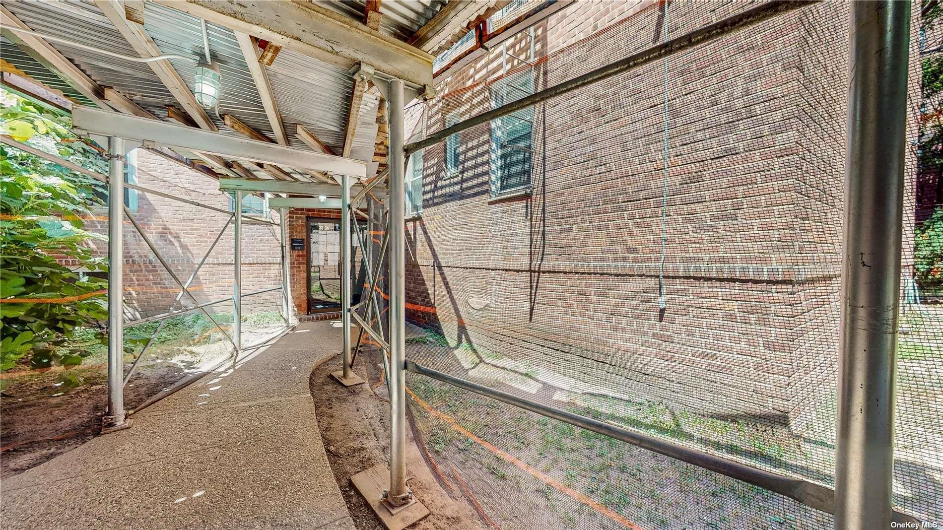 #10 photo, 35-38 75th Street, クイーンズ区 Jackson Heights , NY 11372