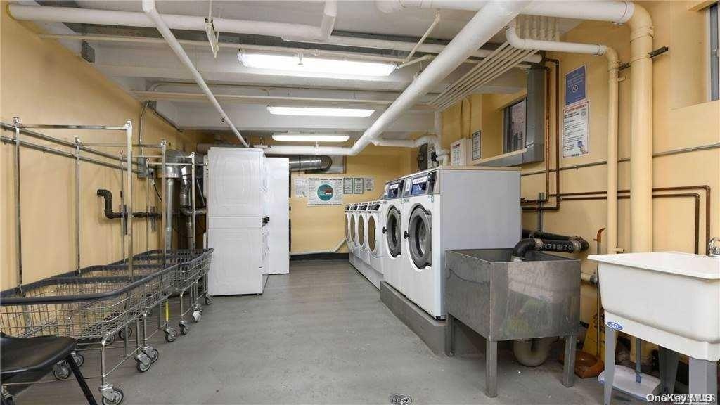 #9 photo, 63-60 102nd Street, クイーンズ区 Rego Park , NY 11374