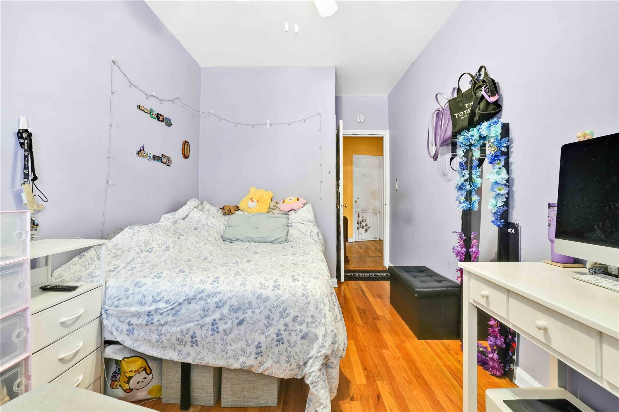 #19 photo, 25-37 48th Street, Astoria , NY 11103