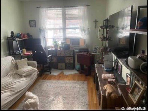 #9 photo, 25-37 48th Street, クイーンズ区 Astoria , NY 11103