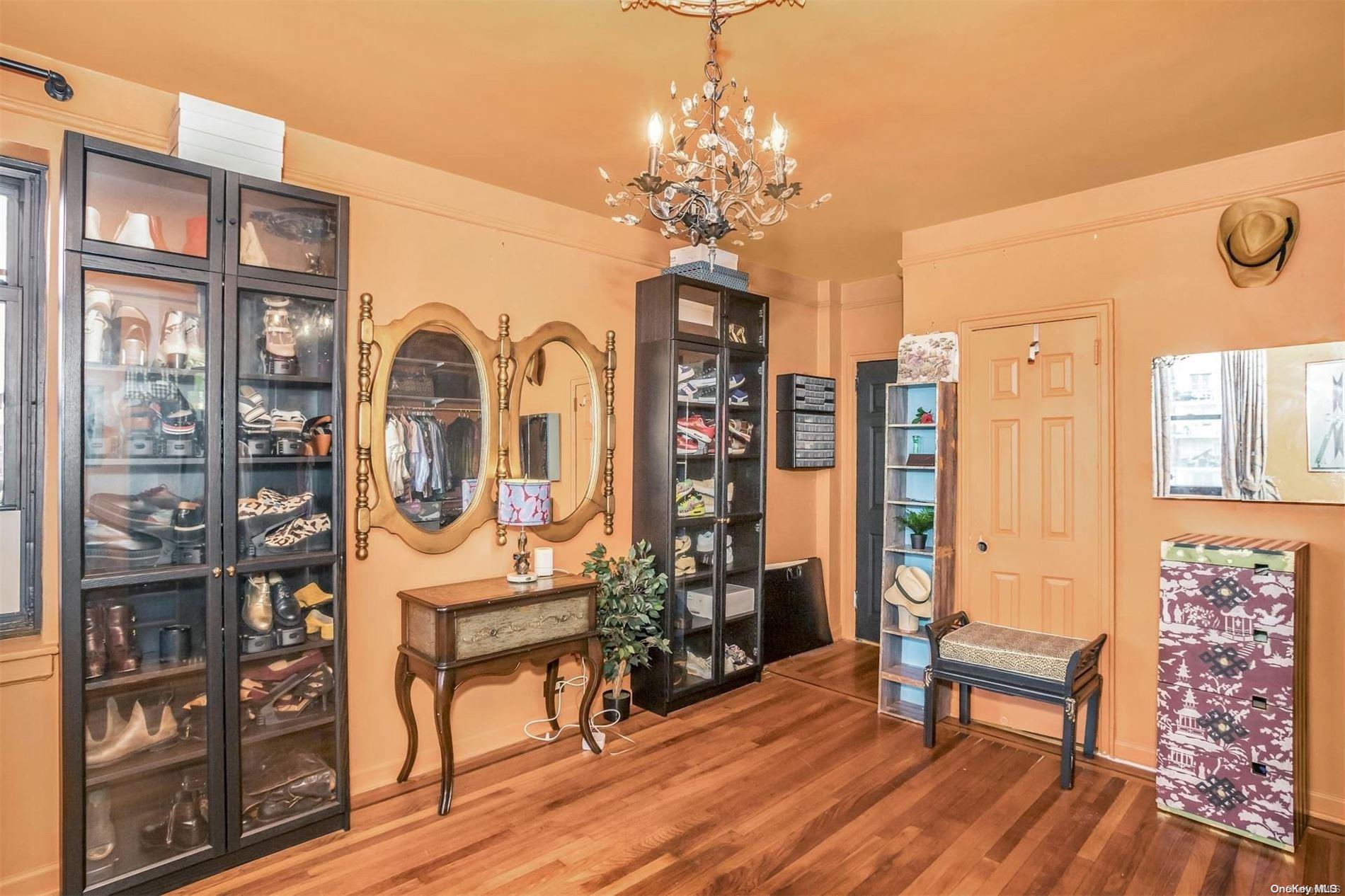 #18 photo, 1855 Grand Concourse, ব্রঙ্কস Bronx , NY 10453