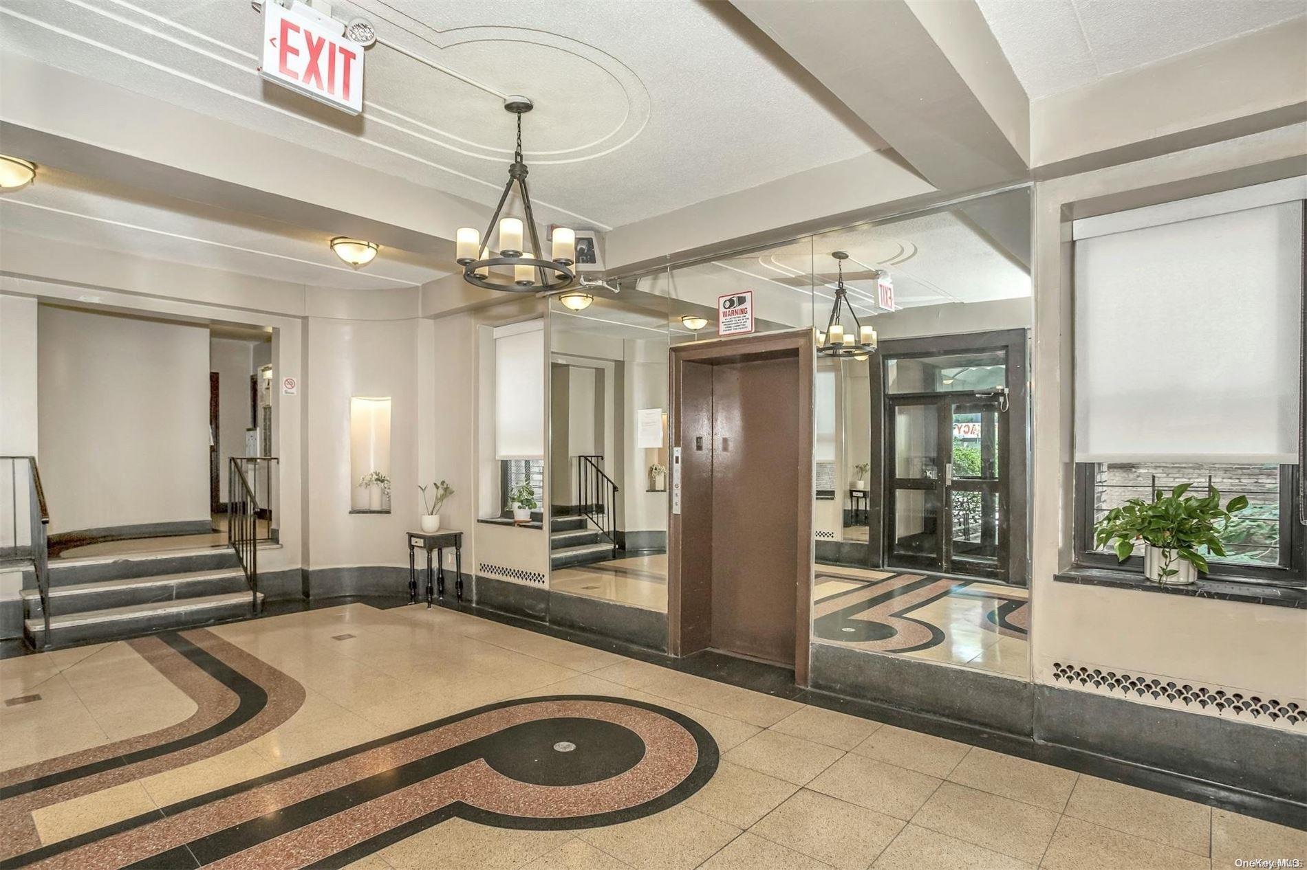 #20 photo, 1855 Grand Concourse, ব্রঙ্কস Bronx , NY 10453