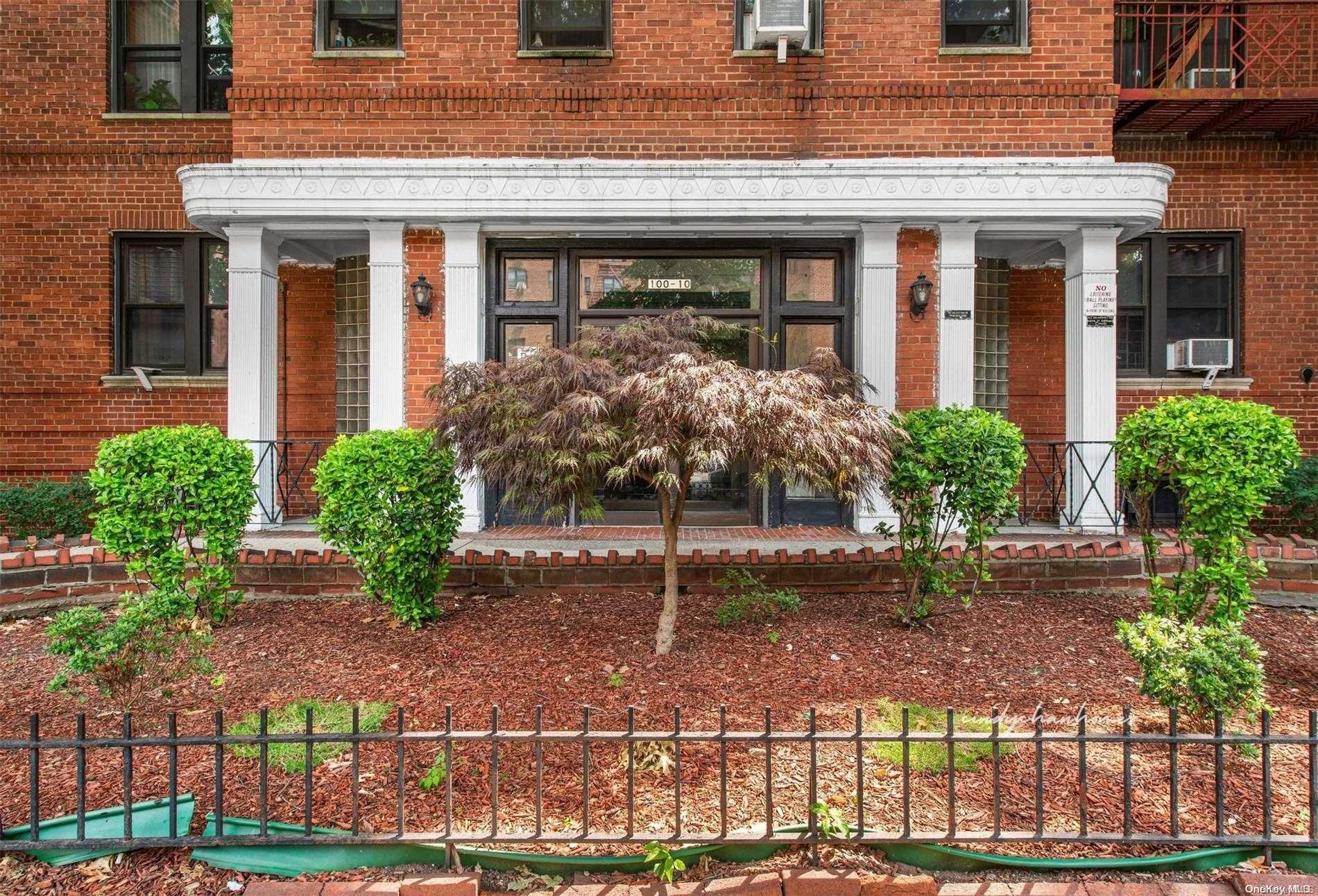 #1 photo, 100-10 67th Rd, クイーンズ区 Forest Hills , NY 11375