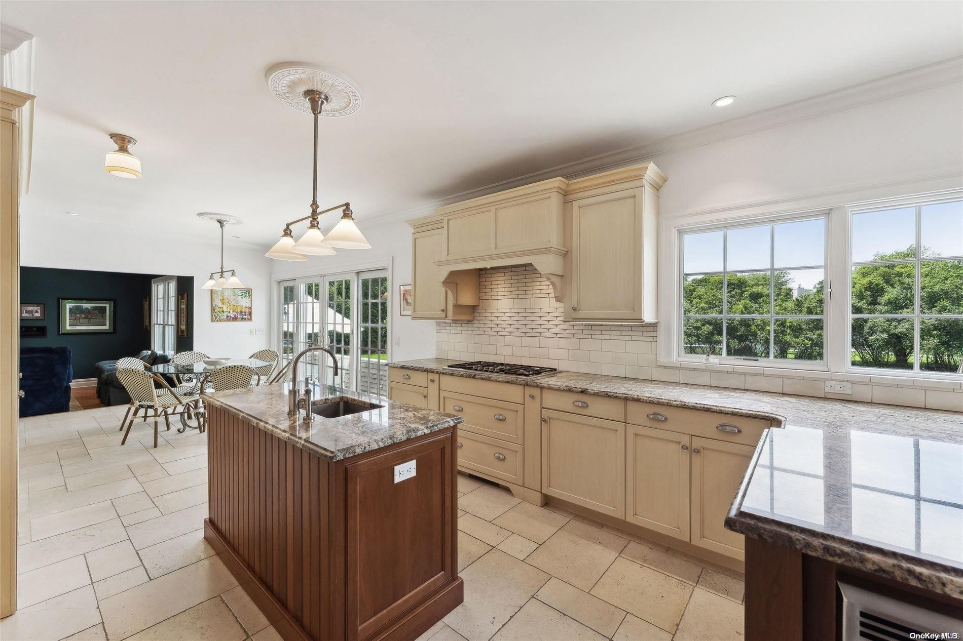 #10 photo, 21 Rogers Lane, サフォーク郡 Remsenburg , NY 11960