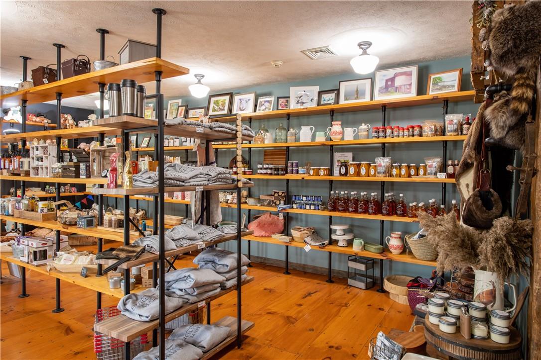 #9 photo, 3790 13 Route, 紐約州 Other , NY 13142