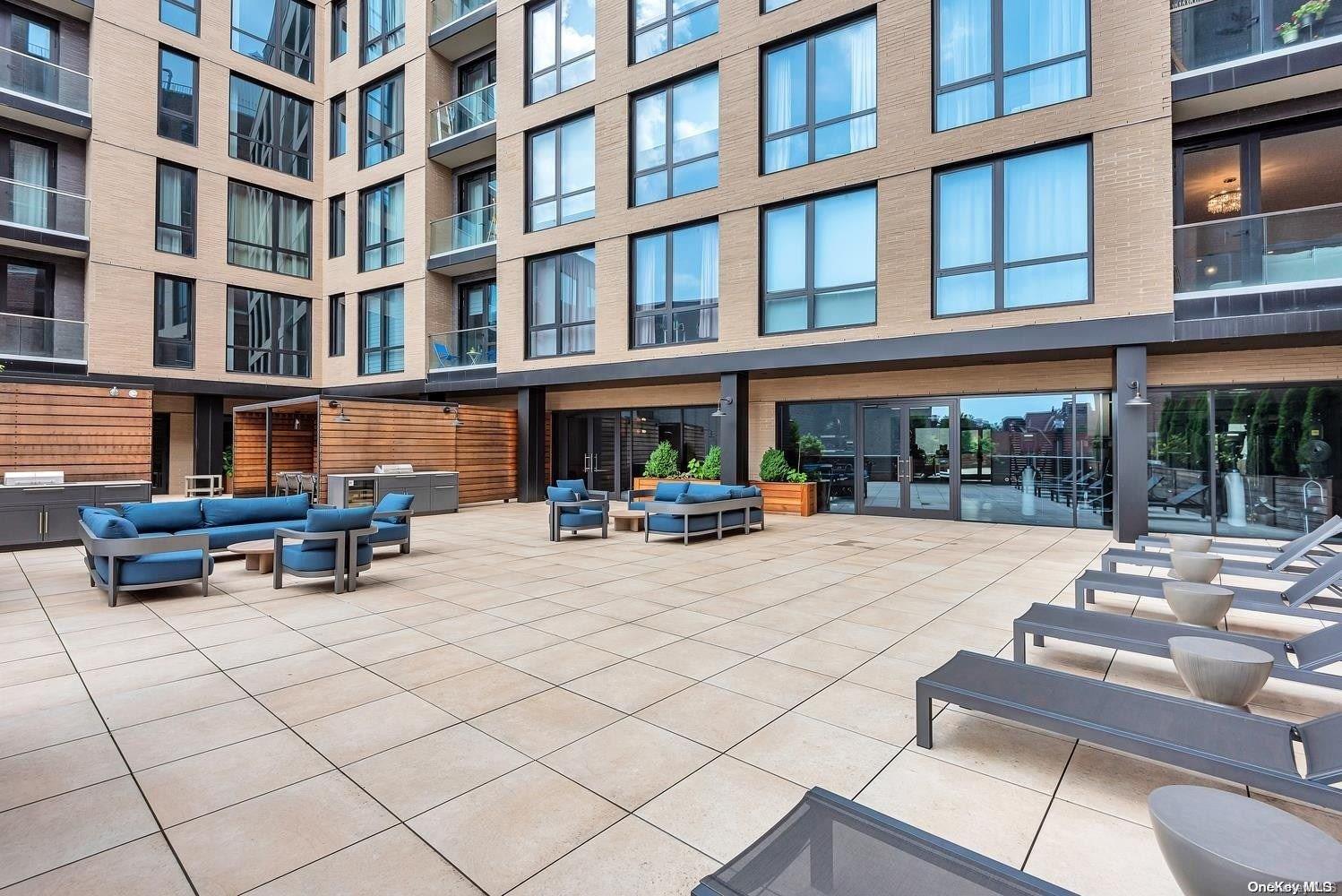 #10 photo, 107-06 Queens Boulevard, Forest Hills , NY 11375