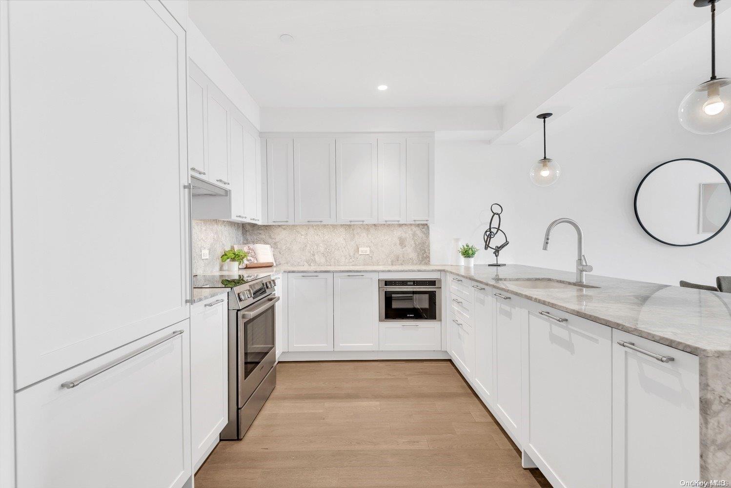 #4 photo, 107-06 Queens Boulevard, Forest Hills , NY 11375