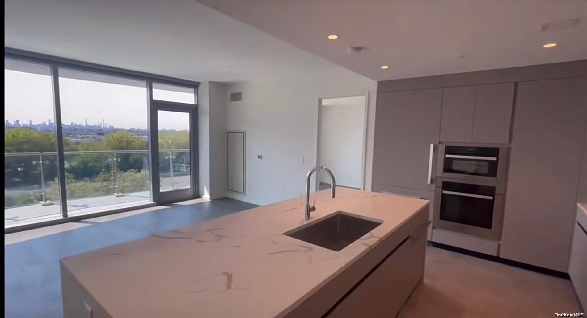 #1 photo, 133-36 37 Ave 11B, 플러싱 Flushing , NY 11354