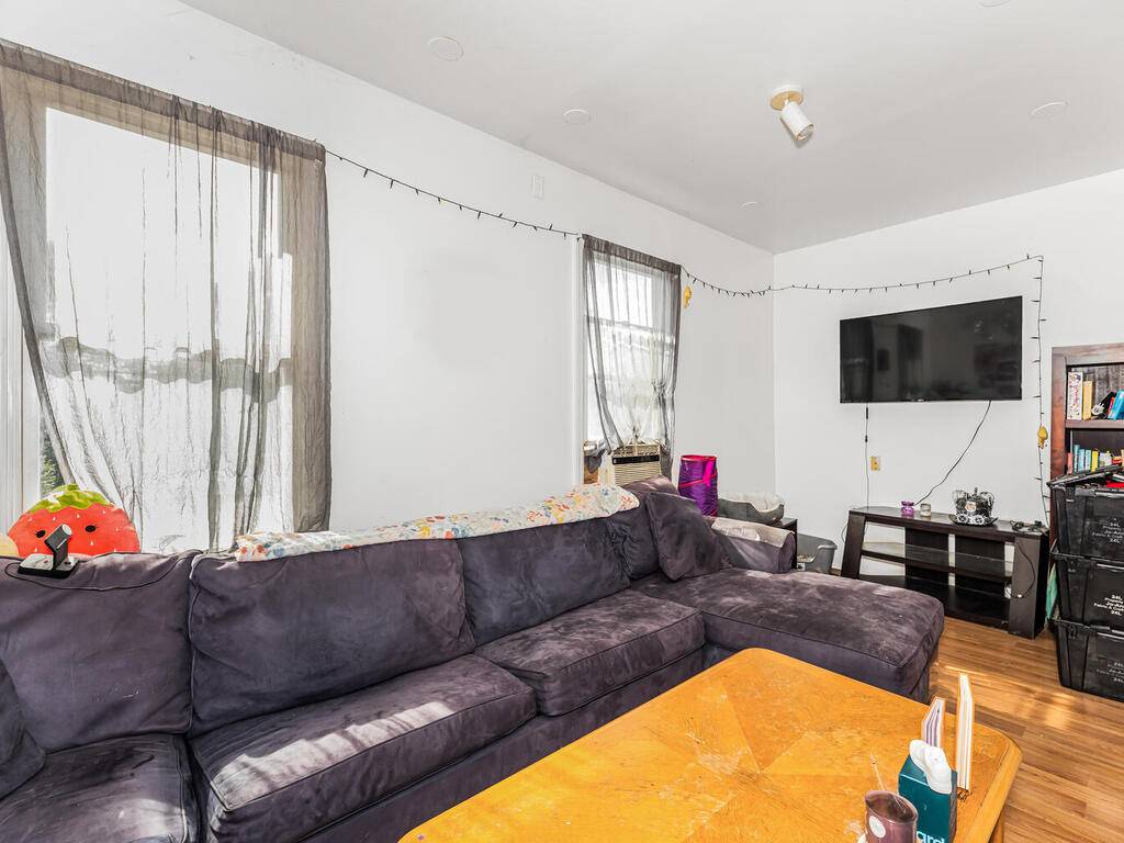 #24 photo, 2557 South Ave, Wappingers Falls , NY 12590