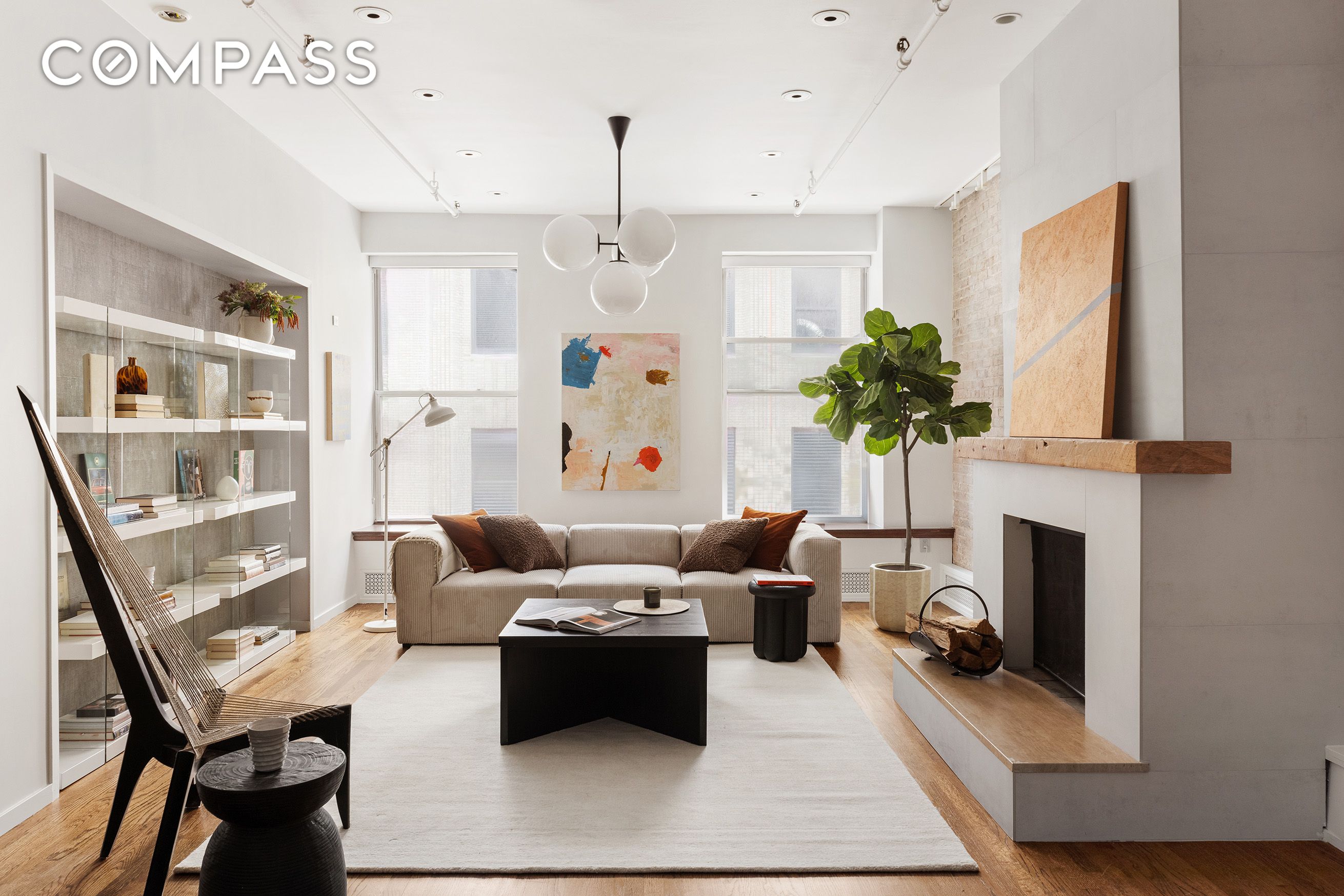 #1 photo, 214 W 17th Street, Chelsea , NY 10011