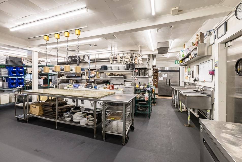 #13 photo, 290 Montauk Highway, サフォーク郡 East Hampton , NY 11937