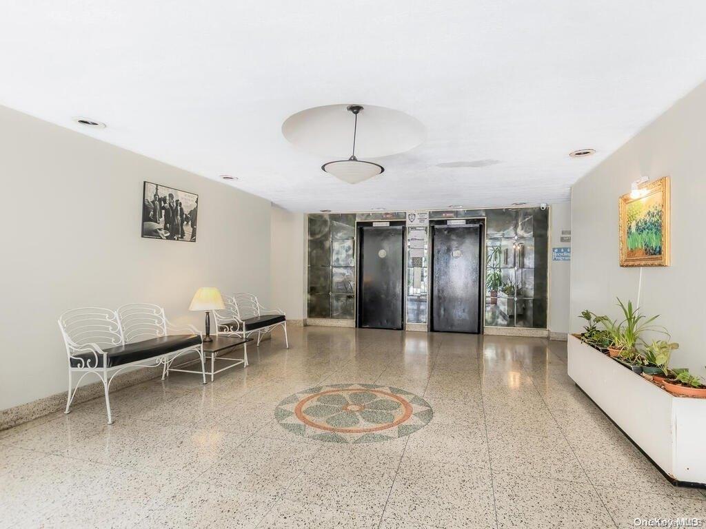 #2 photo, 2835 Webb Avenue, ブロンクス区 Bronx , NY 10468