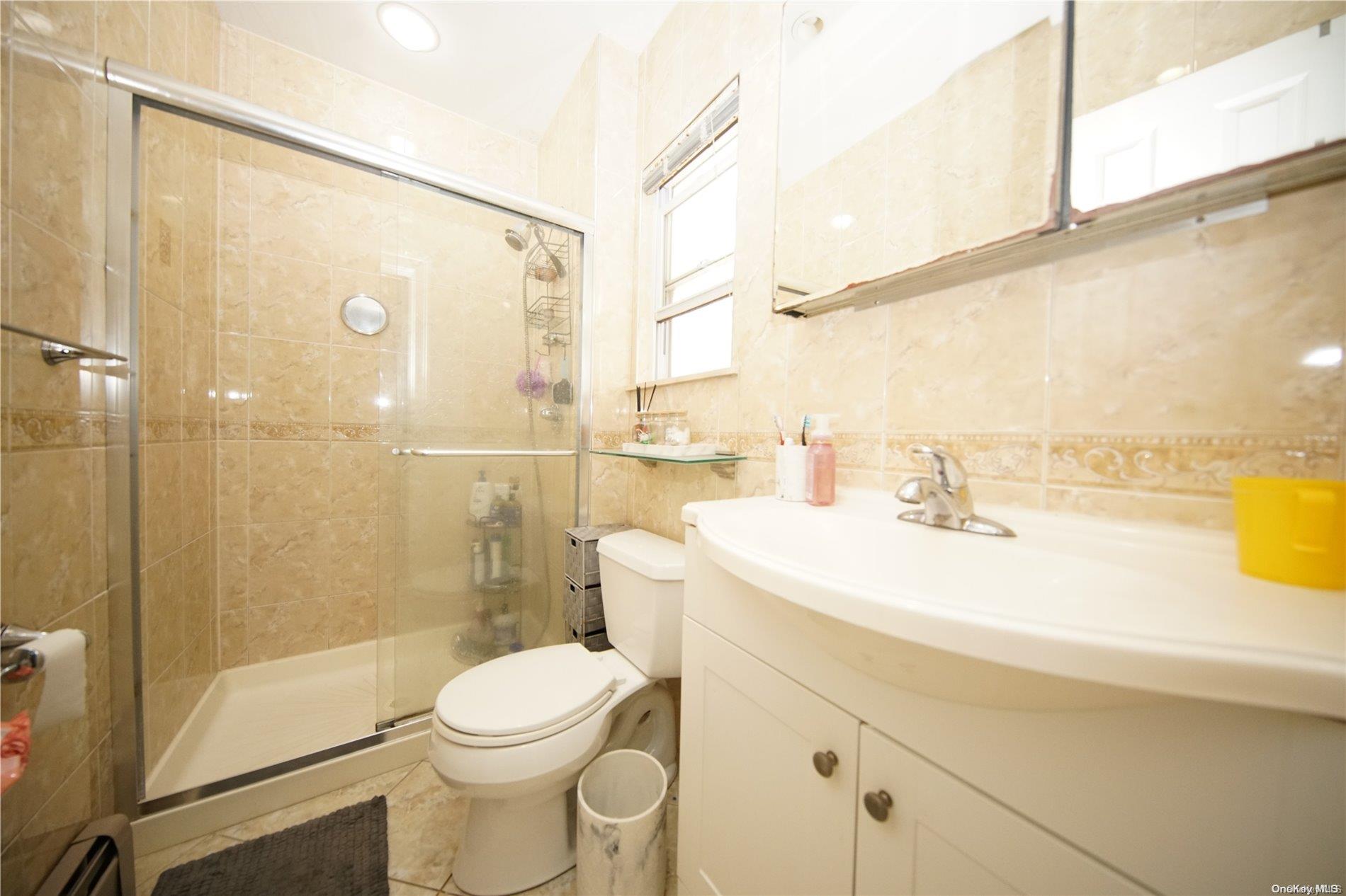 #7 photo, 18-43 124th Street, クイーンズ区 College Point , NY 11356