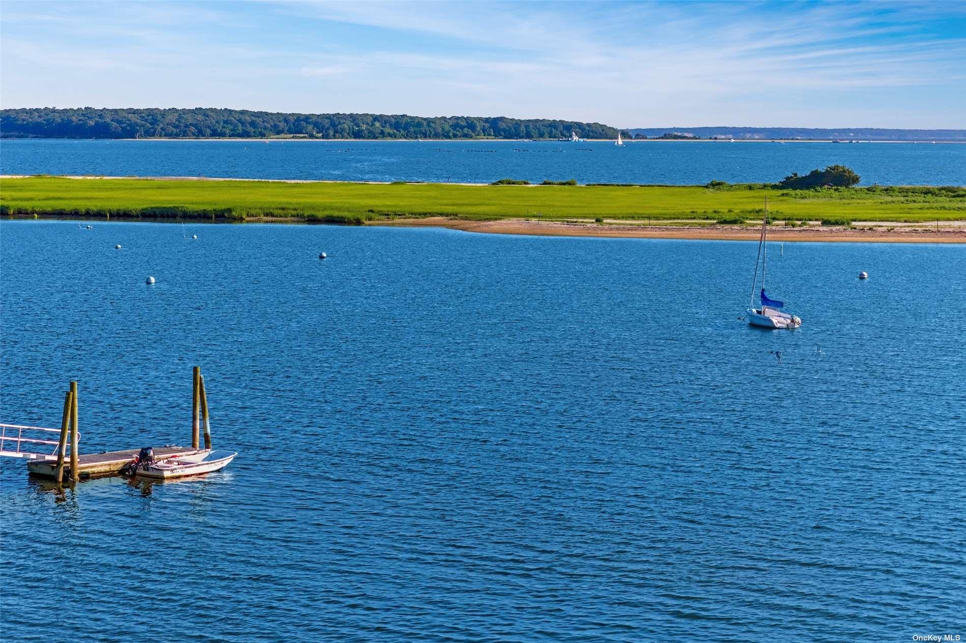 #13 photo, 930 W Cove Road, サフォーク郡 Cutchogue , NY 11935