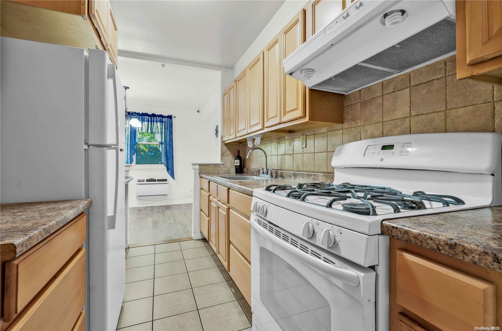 #12 photo, 151-31 88th Street, কুইন্‌স Howard Beach , NY 11414