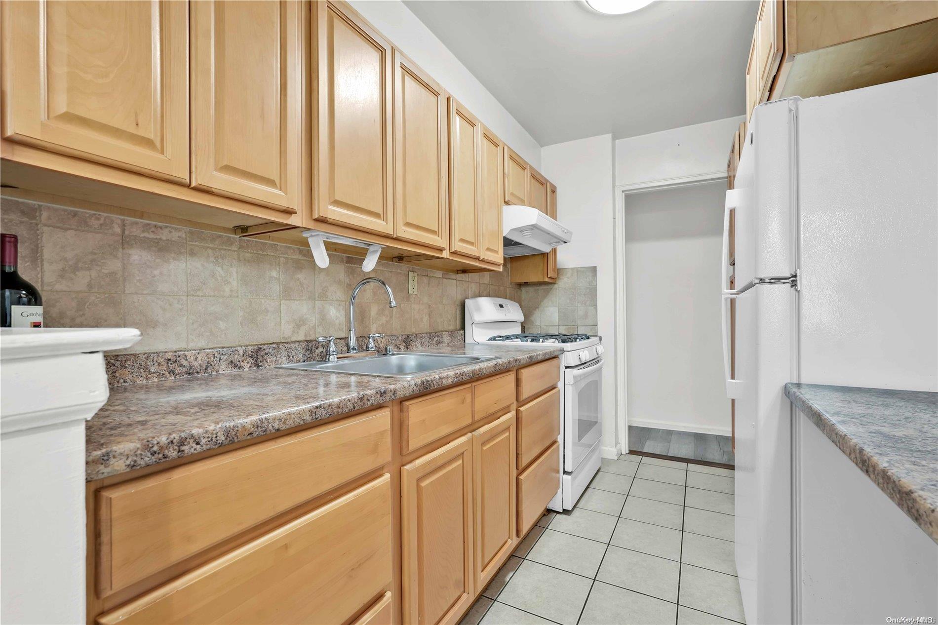 #13 photo, 151-31 88th Street, কুইন্‌স Howard Beach , NY 11414