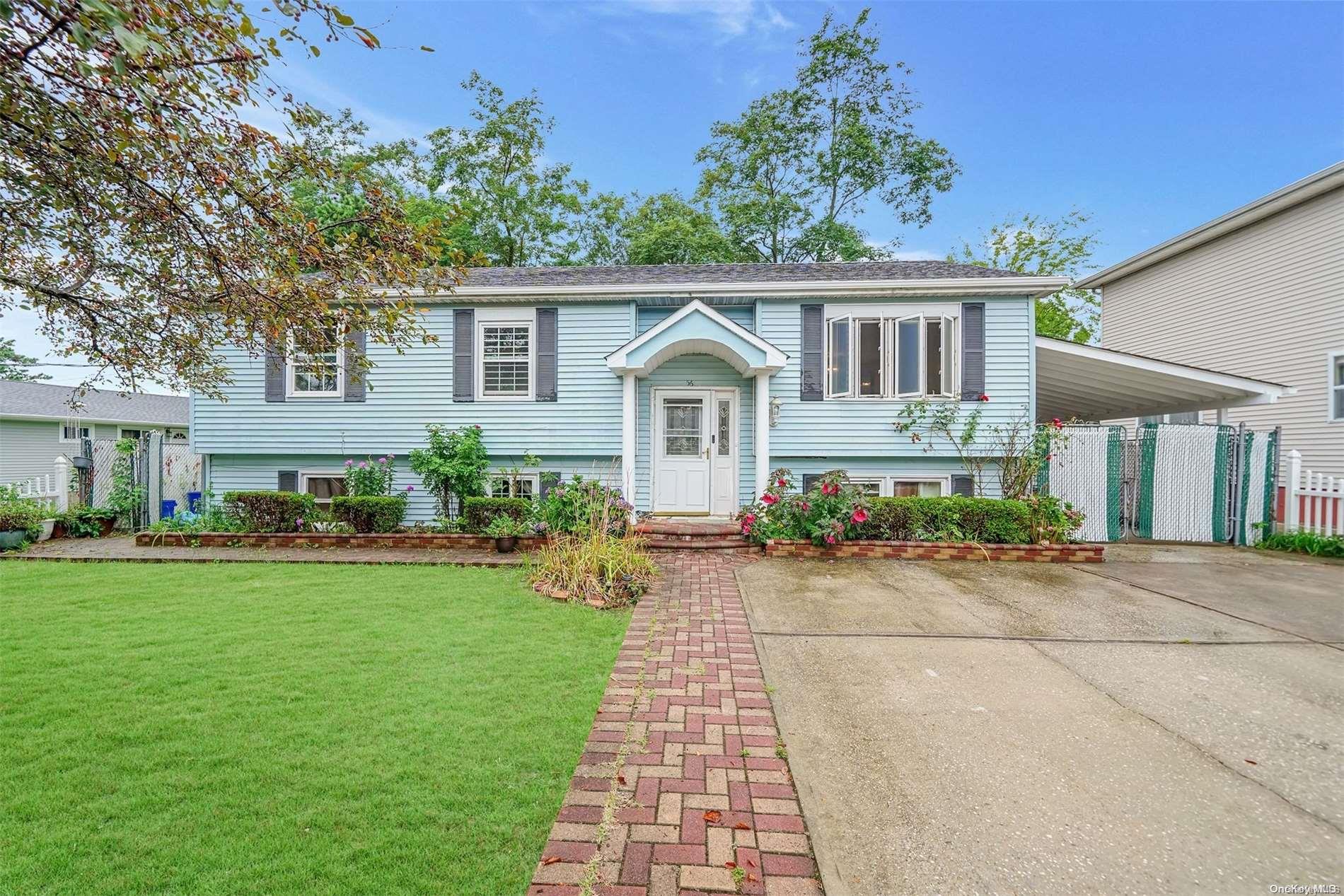 #1 photo, 56 E Washington Street, サフォーク郡 East Farmingdale , NY 11735