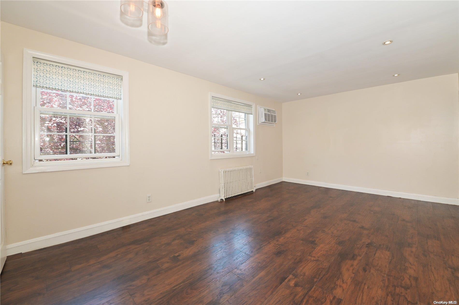 #5 photo, 68-09 Springfield Boulevard, クイーンズ区 Bayside , NY 11364