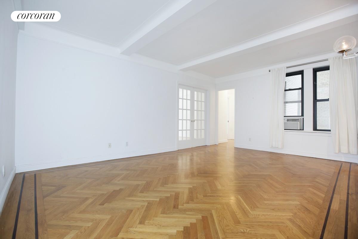 #1 photo, 41 W 72ND Street, Upper West Side , NY 10023