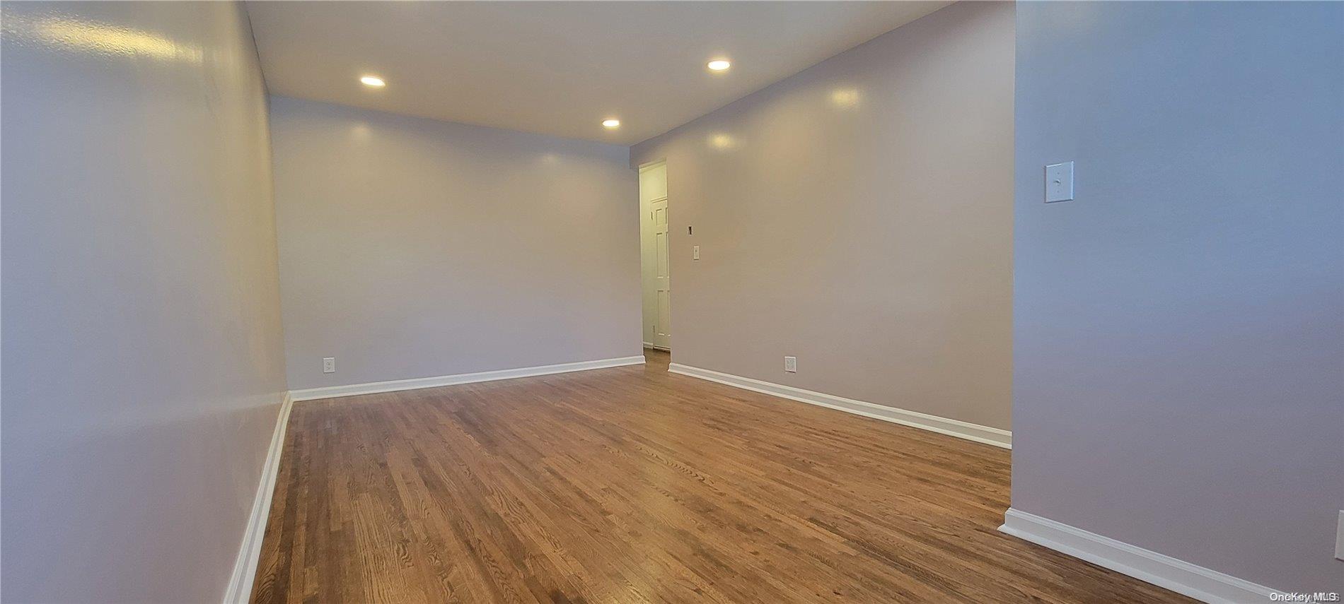 #4 photo, 9809 Avenue K, ブルックリン区 Brooklyn , NY 11236