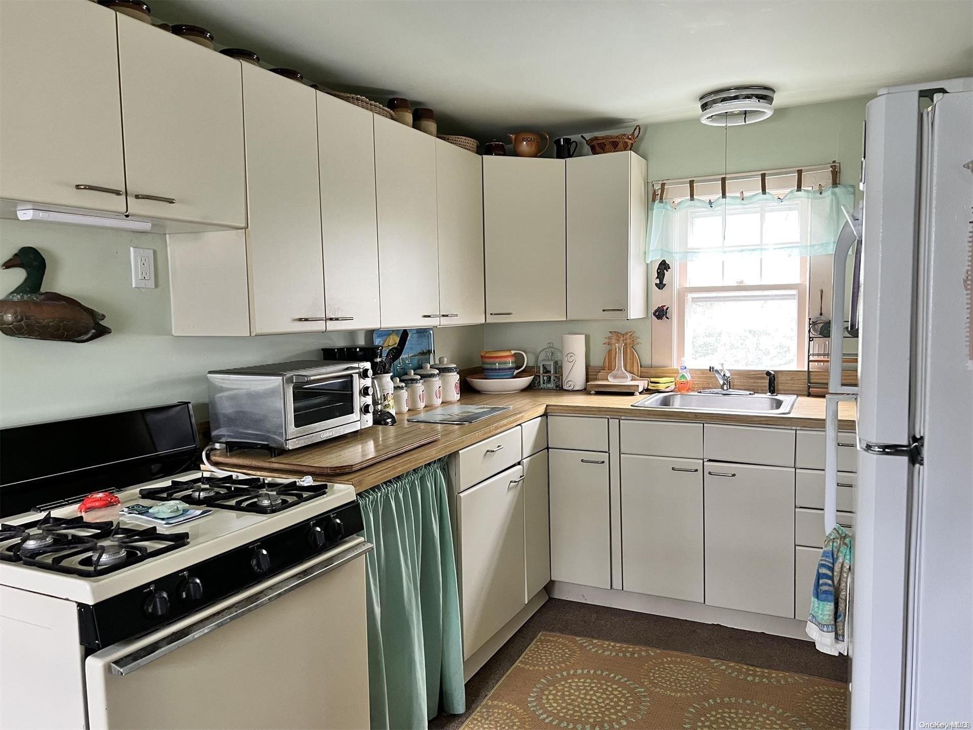 #3 photo, 63 Bungalow Walk, Ocean Beach , NY 11770