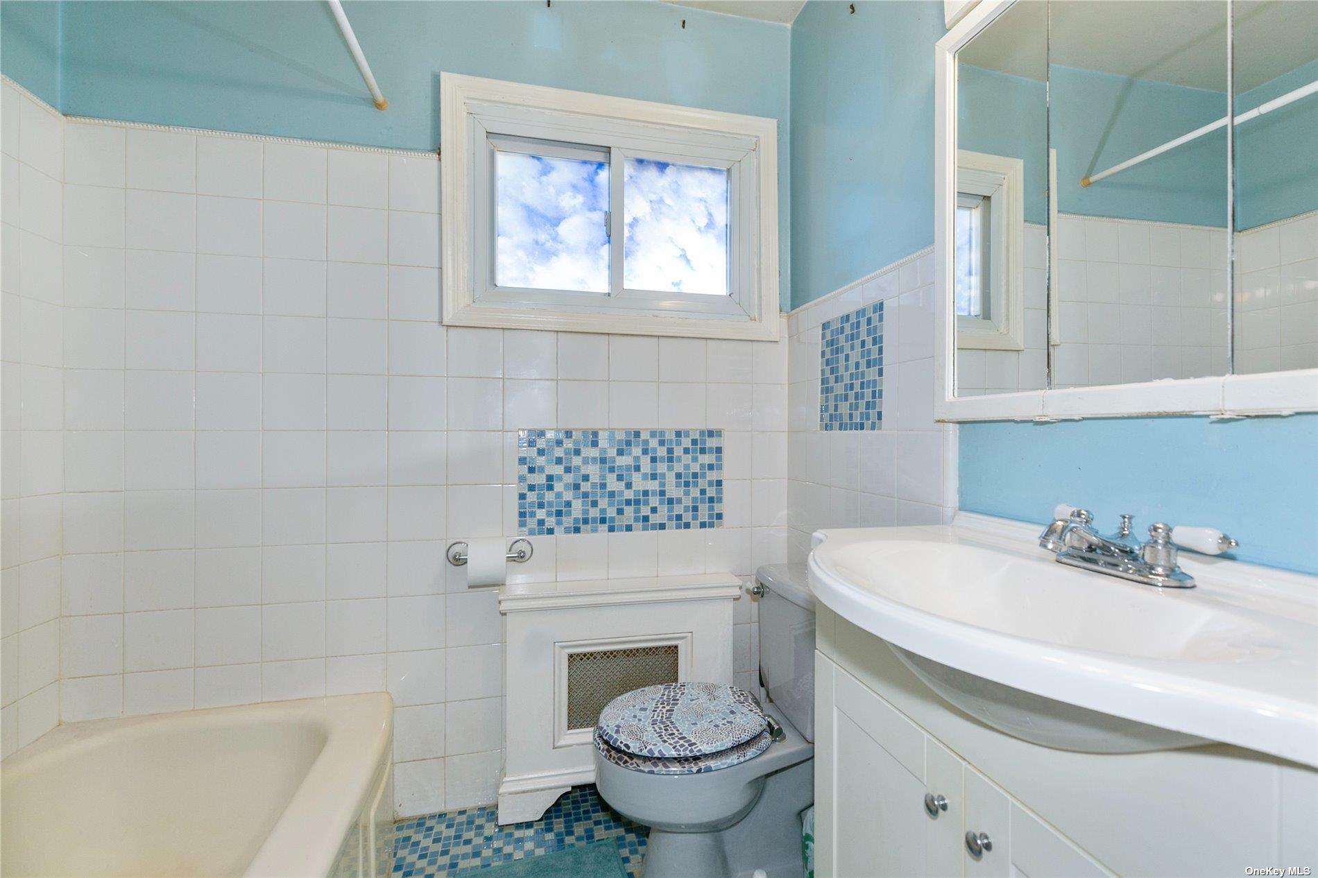 #12 photo, 561 Woodbury Road, Plainview , NY 11803