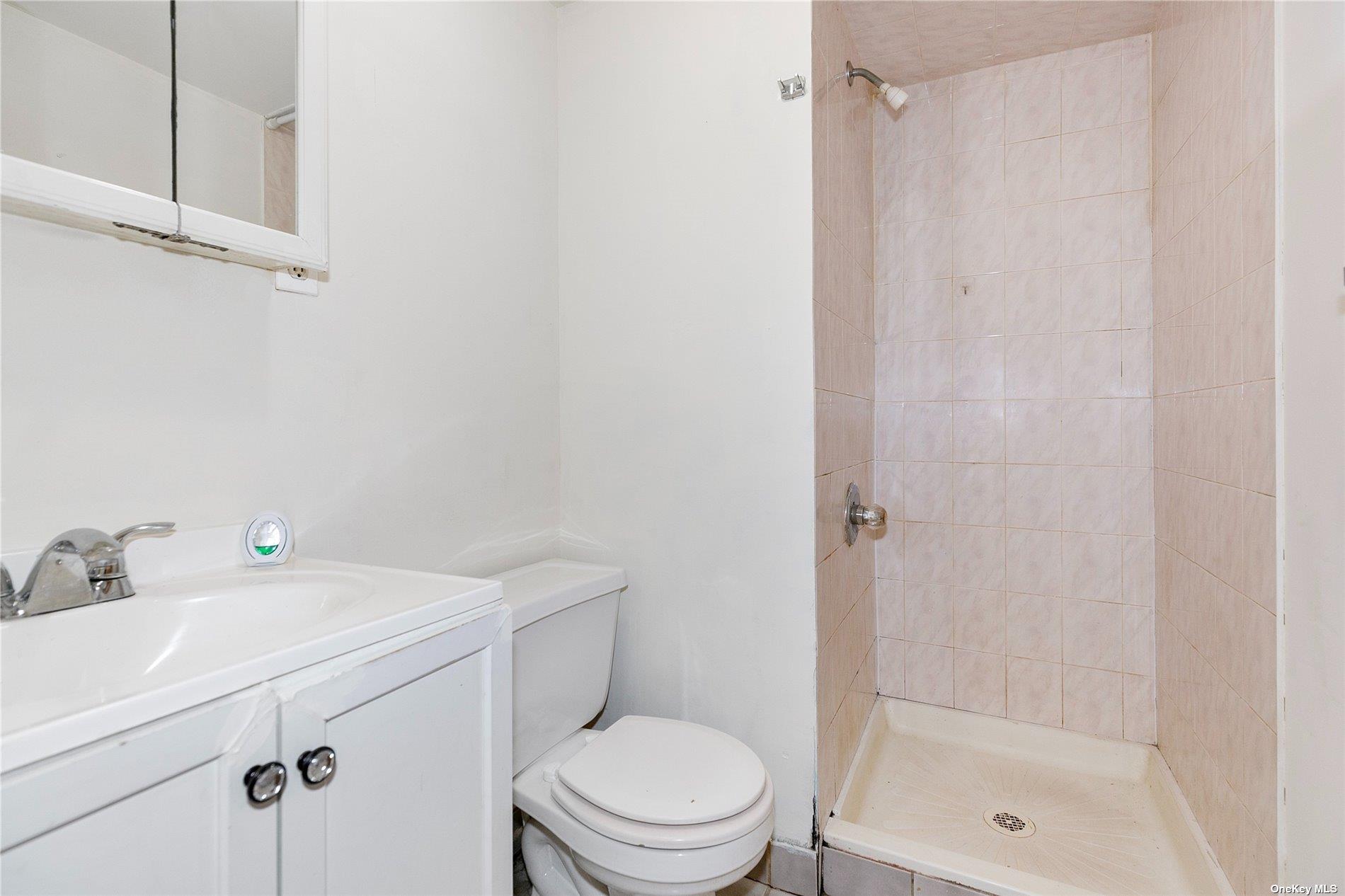 #17 photo, 561 Woodbury Road, Plainview , NY 11803