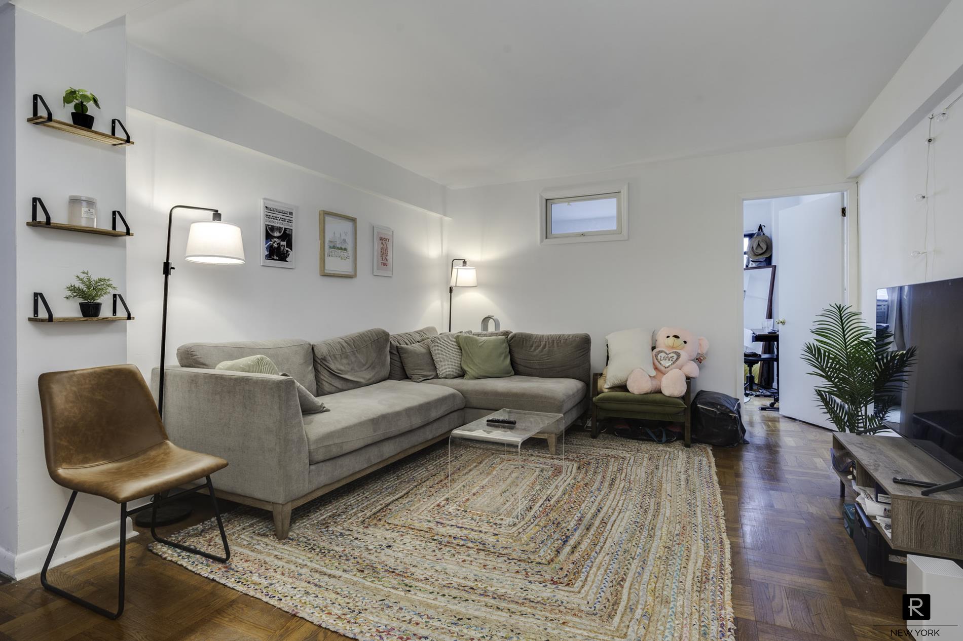 #1 photo, 140 E 56th Street, مانهاتن Turtle Bay , NY 10022