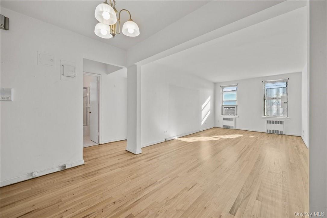 #3 photo, 2750 Olinville Avenue, ブロンクス区 Bronx , NY 10467