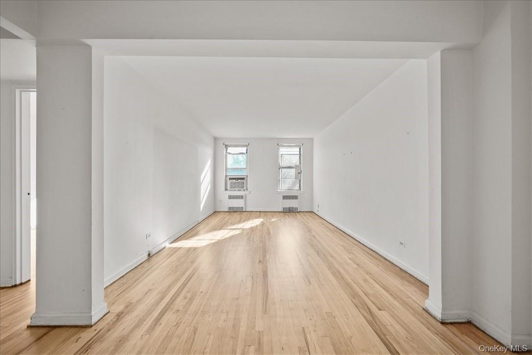 #4 photo, 2750 Olinville Avenue, ブロンクス区 Bronx , NY 10467