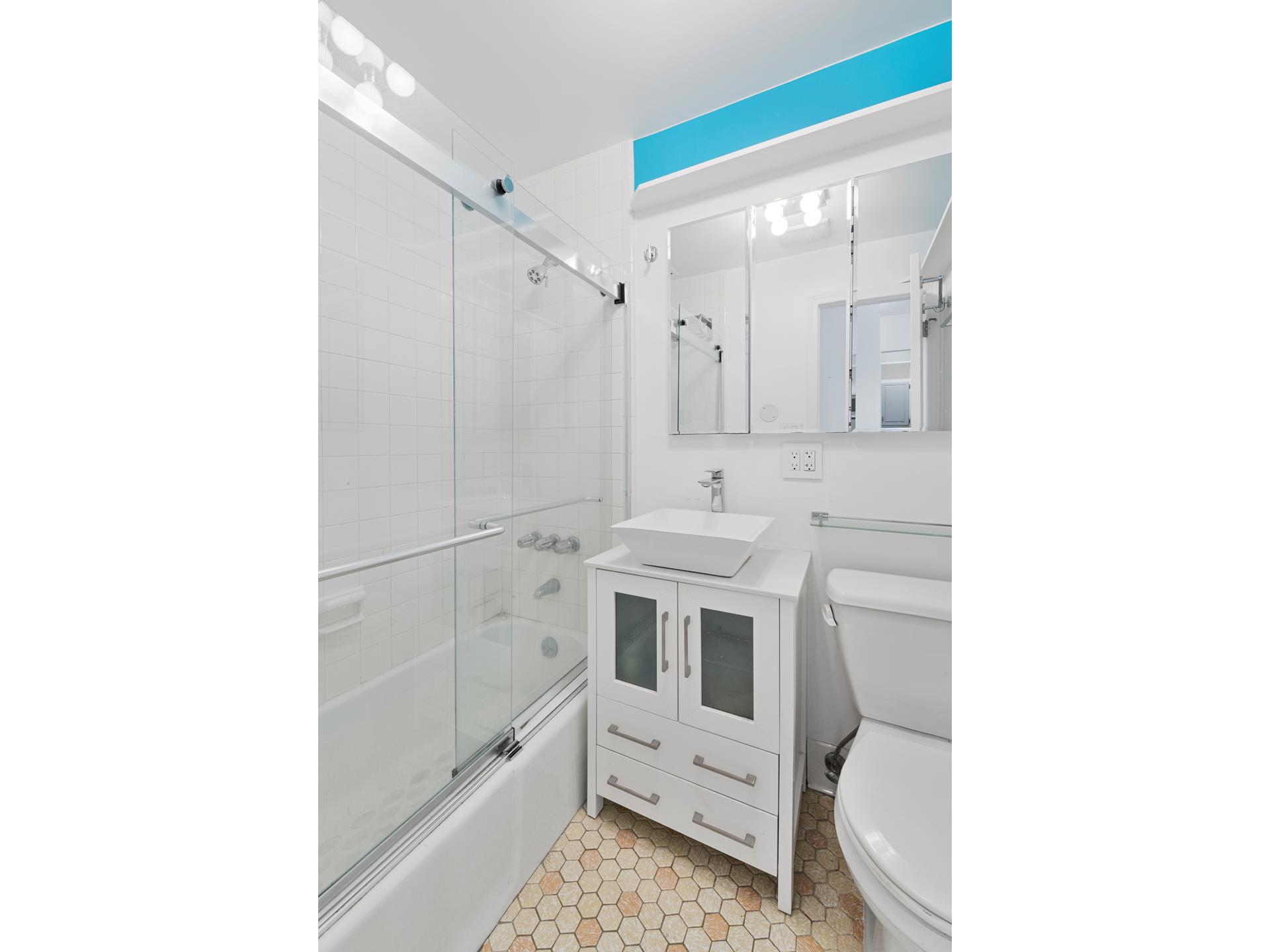 #14 photo, 146 W 82ND Street, マンハッタン Upper West Side , NY 10024