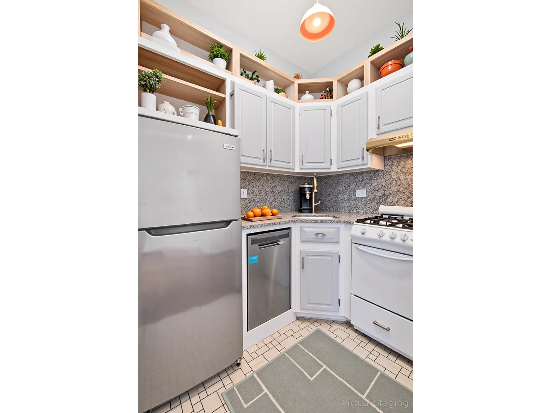 #8 photo, 146 W 82ND Street, マンハッタン Upper West Side , NY 10024