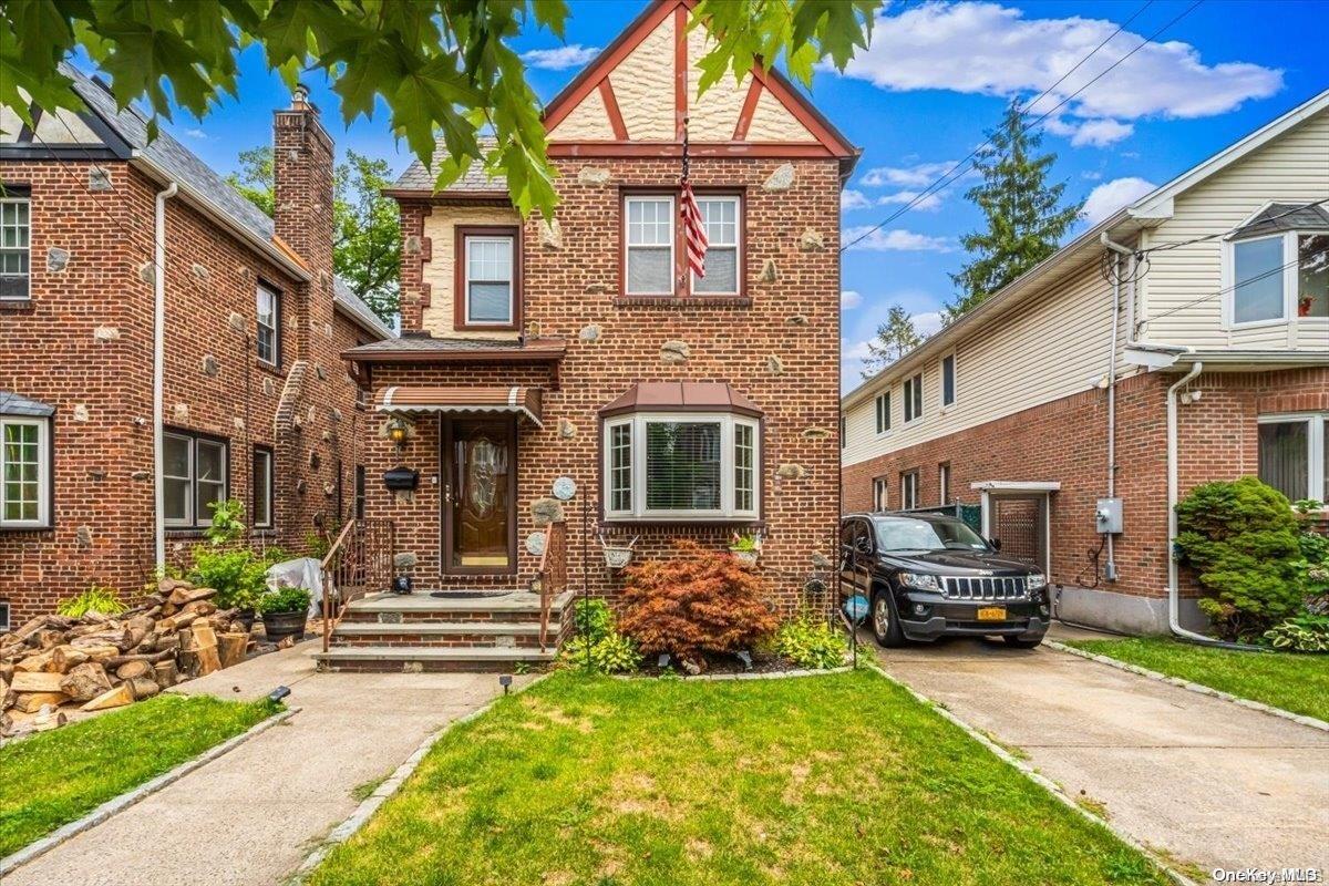 #1 photo, 29-31 164th Street, كوينز Flushing , NY 11358