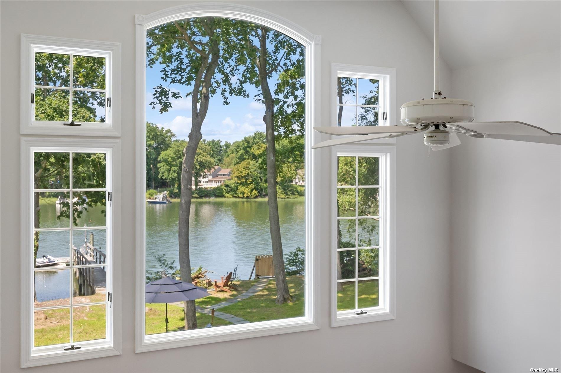 #15 photo, 18 Cedar Lane, サフォーク郡 Setauket , NY 11733