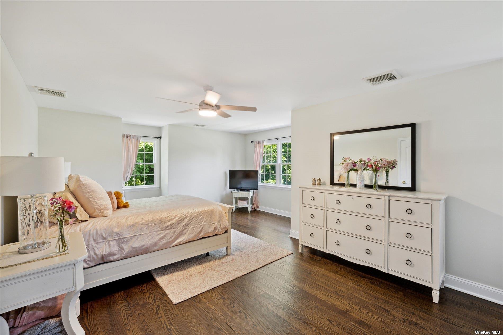 #20 photo, 18 Cedar Lane, サフォーク郡 Setauket , NY 11733