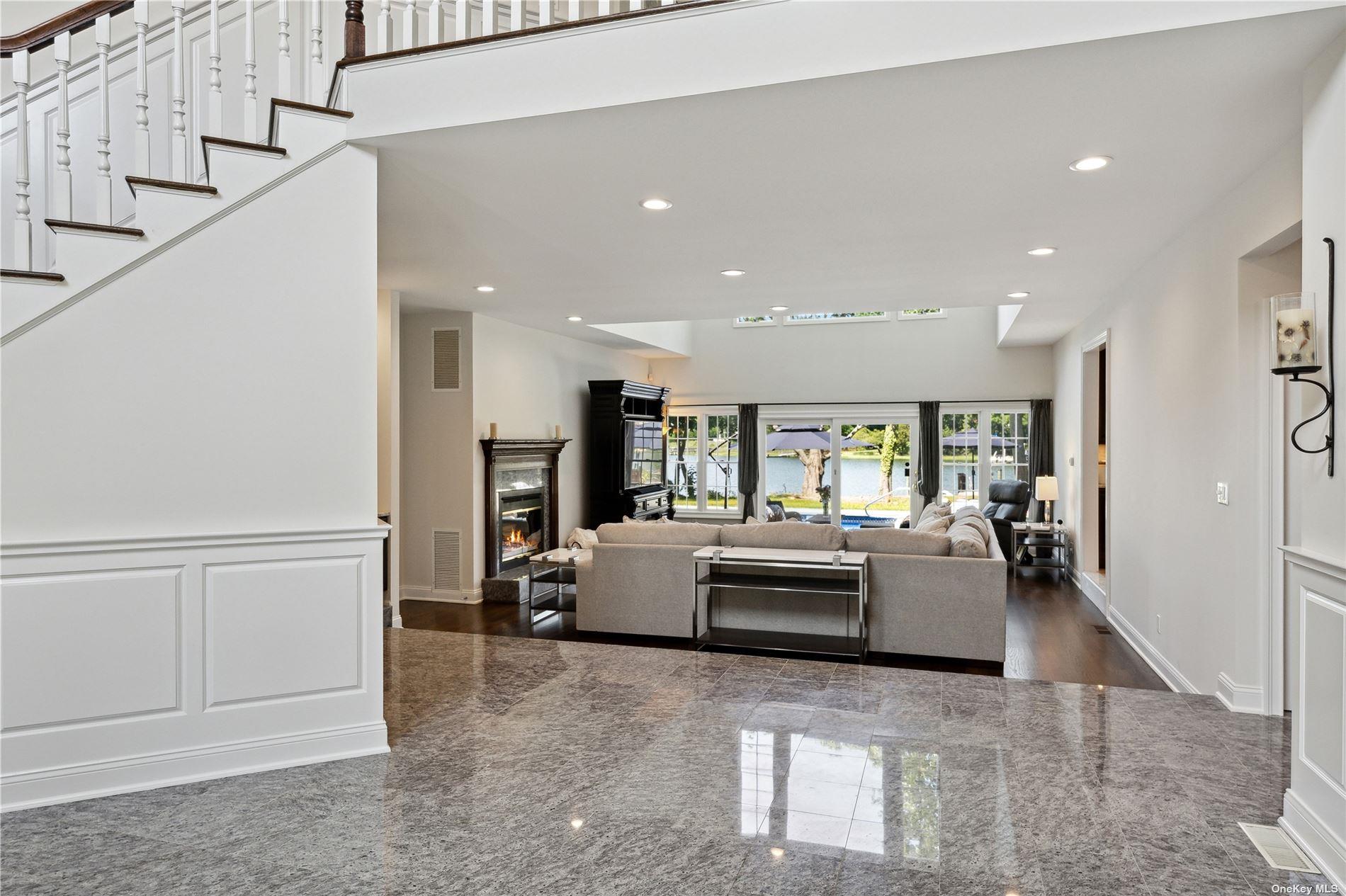 #4 photo, 18 Cedar Lane, サフォーク郡 Setauket , NY 11733