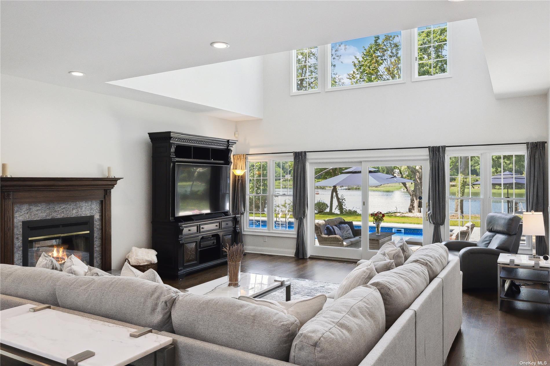 #5 photo, 18 Cedar Lane, サフォーク郡 Setauket , NY 11733